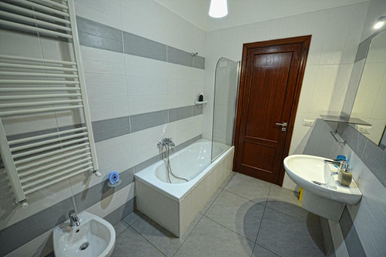 Aback Policlinico Hotel Bari Kültér fotó